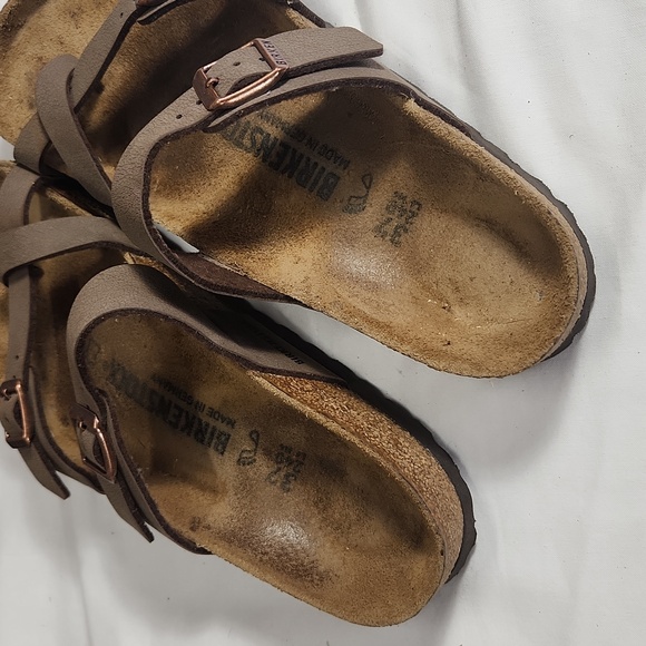 Birkenstock Brown Sandals/ 37  Reposhing as these fit a little large on me. - Picture 3 of 5